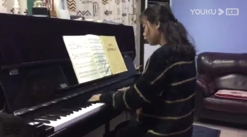 教师作品：钢琴曲【彩云追月】