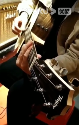 舞指学员《我在人民广场吃炸鸡》