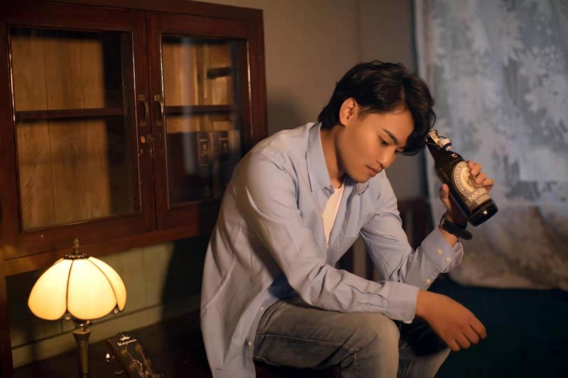 黄梓（作曲、编曲老师